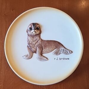 RJ Brown Akiku The Seal Pup Baby Animal Collection Plate 1979 1st Issue #2995
